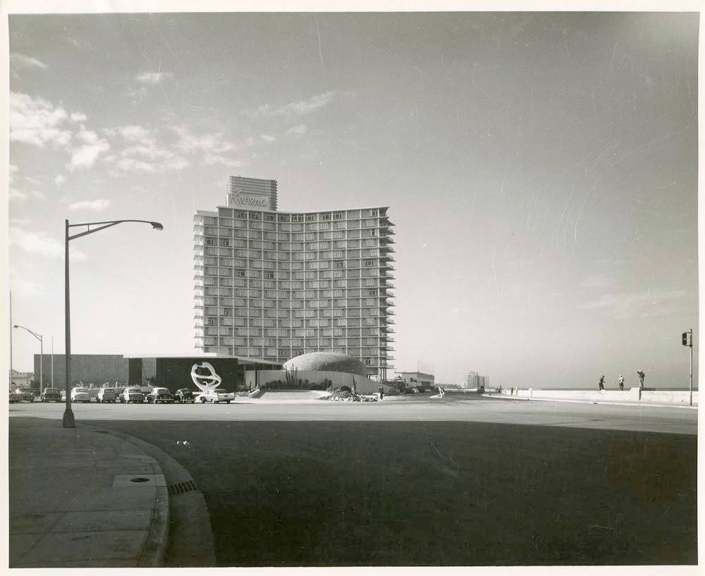 Hotel Riviera, 1957