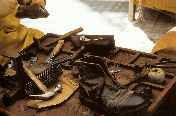 Fermín y sus zapatos remendados