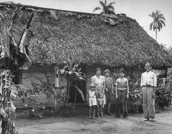 Familia campesina, 1944. George Skadding, Life.