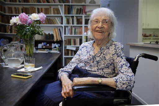 La pintora cubana Carmen Herrera cumplió 100&nbsp;años