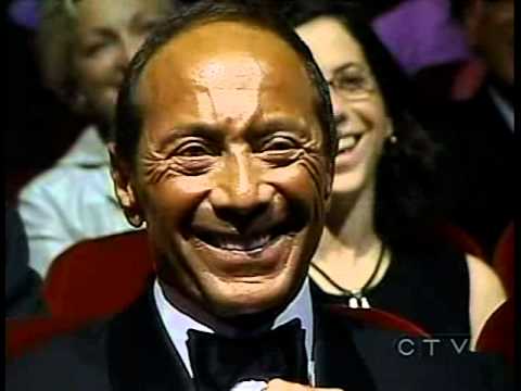 Paul Anka, la venganza se sirve&nbsp;fría